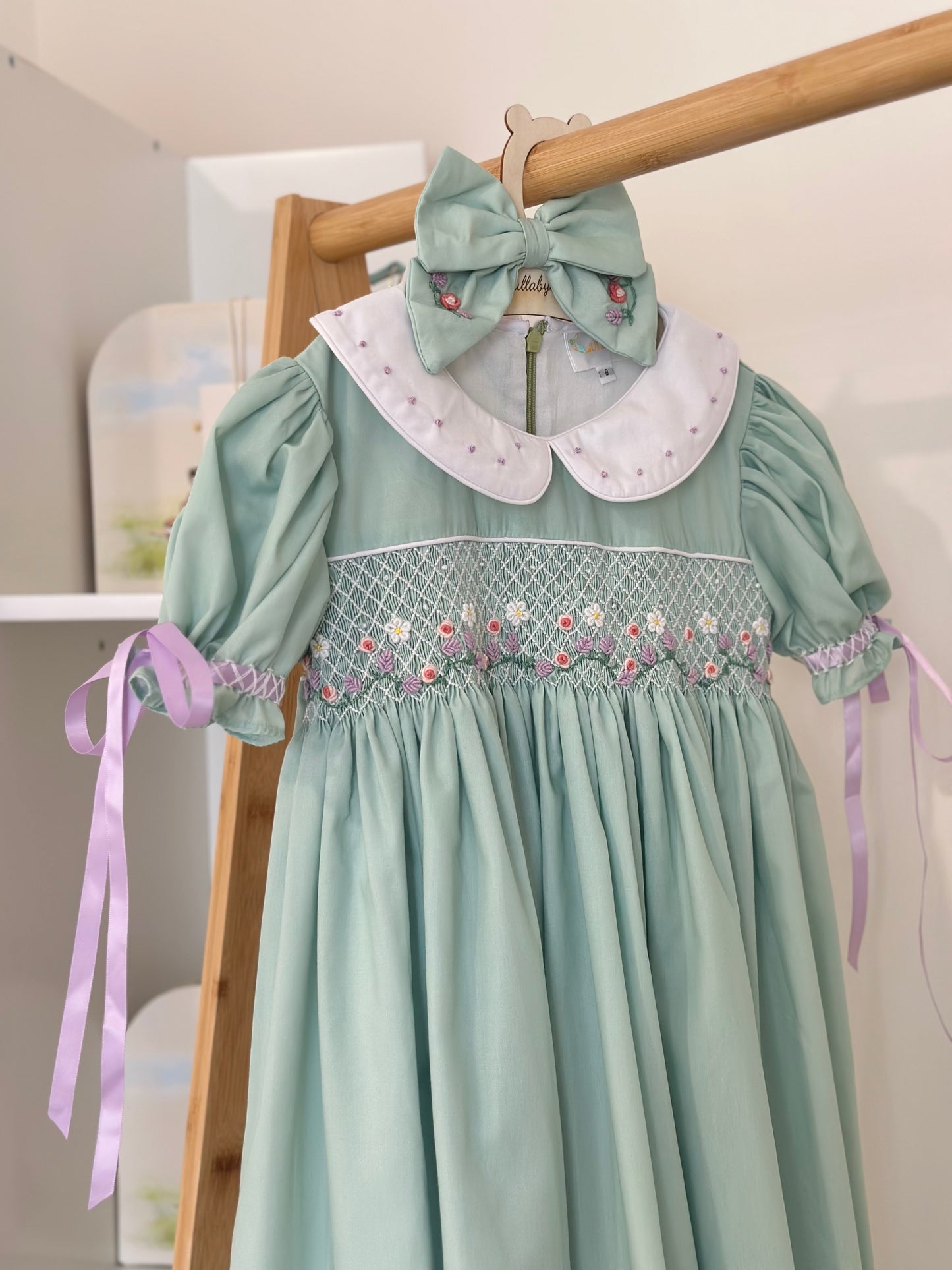 Lavender dress + Hair clip - 65