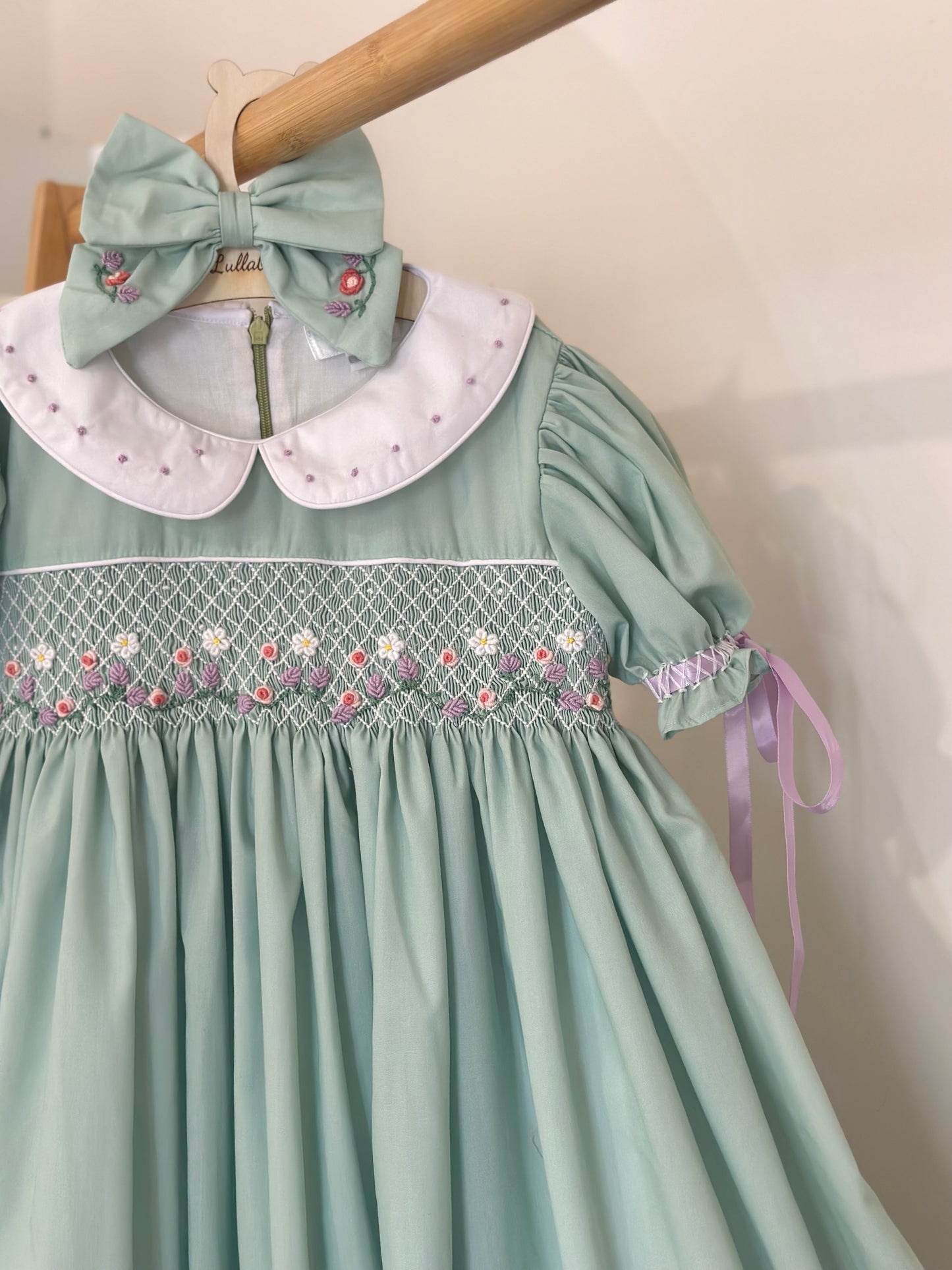 Lavender dress + Hair clip - 65