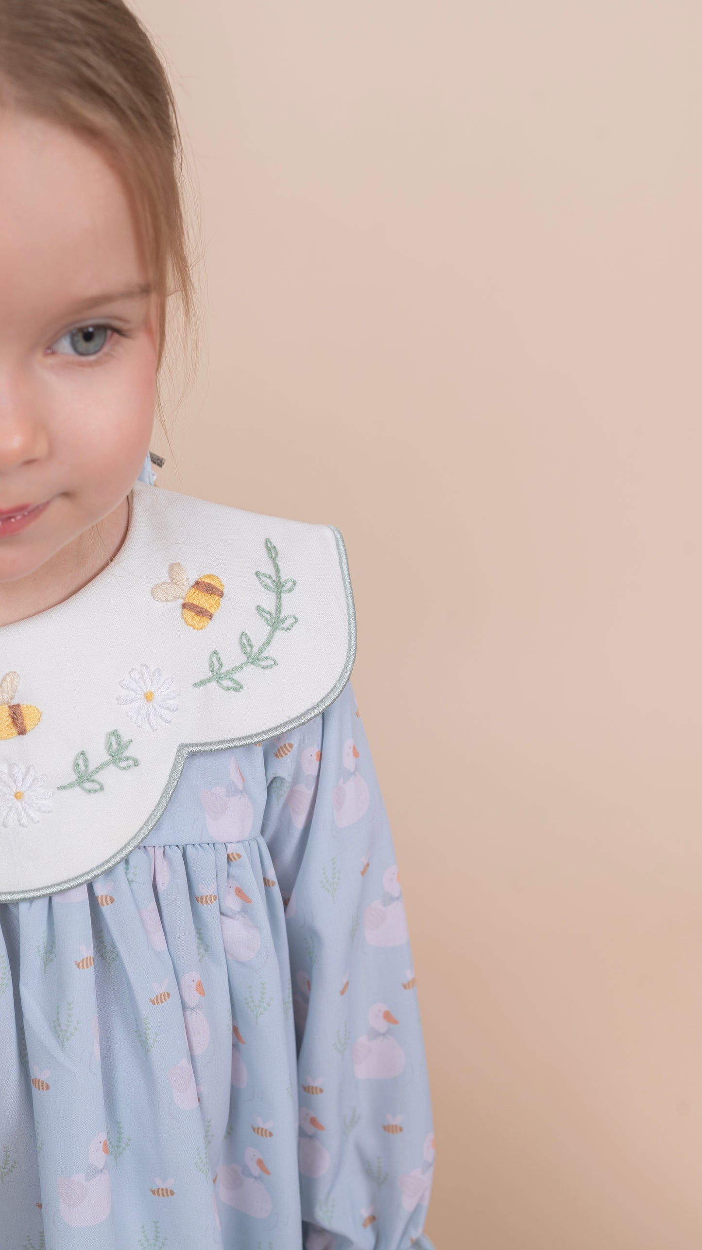 Daisy goose pajama + 2 hairclips - 159