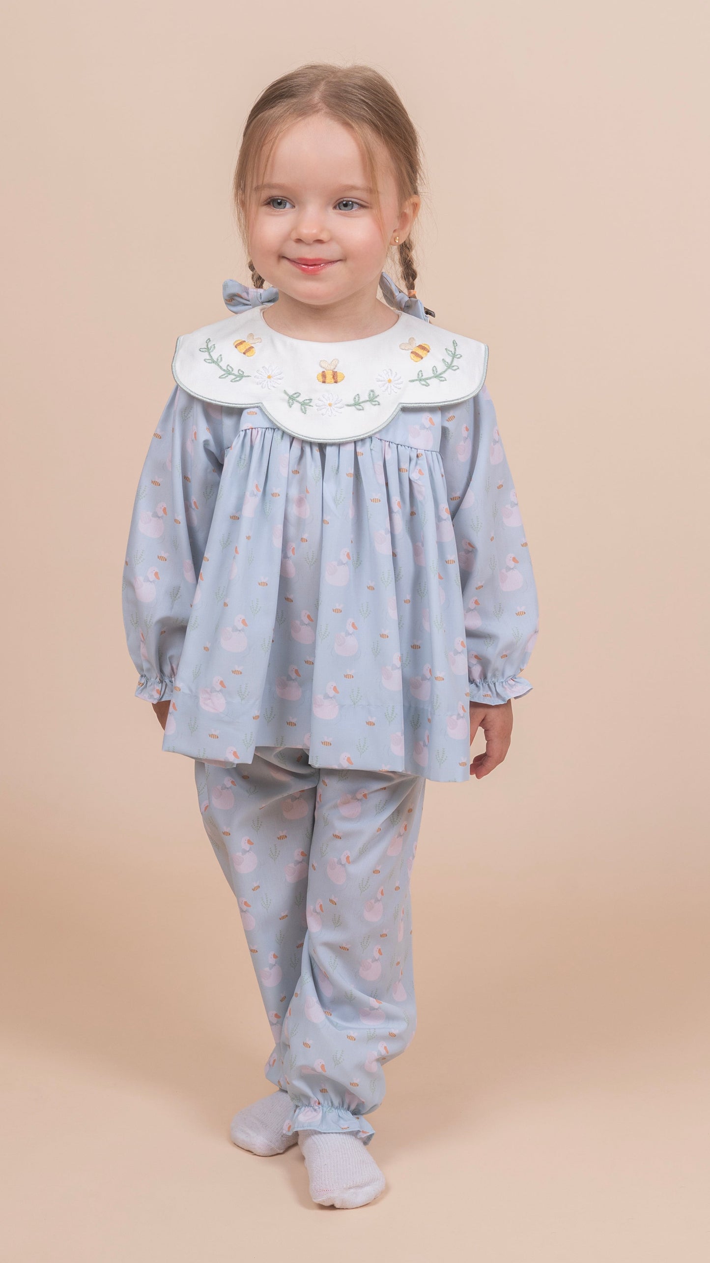 Daisy goose pajama + 2 hairclips - 159